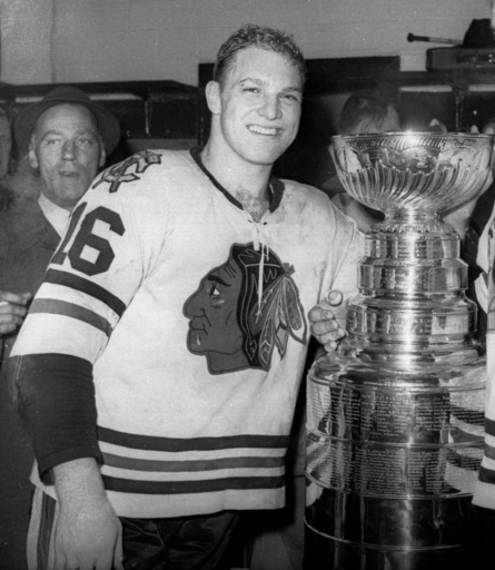 Bobby Hull jersey part of history for Chicago family