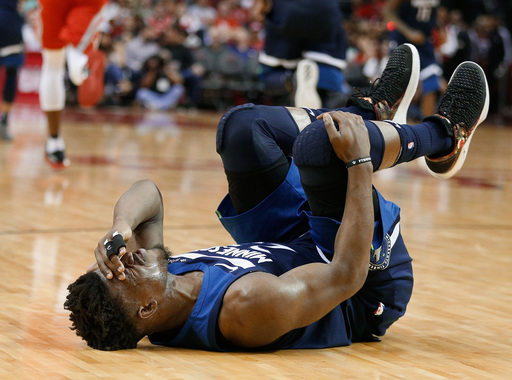 Wolves: All-Star guard Butler has  successful knee surgery