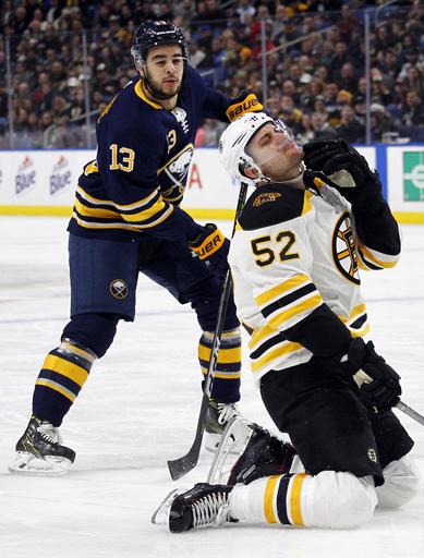 Sabres spoil Nash’s debut with retooled Bruins