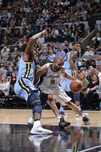 Tony Parker propels Spurs past Grizzlies 100-98