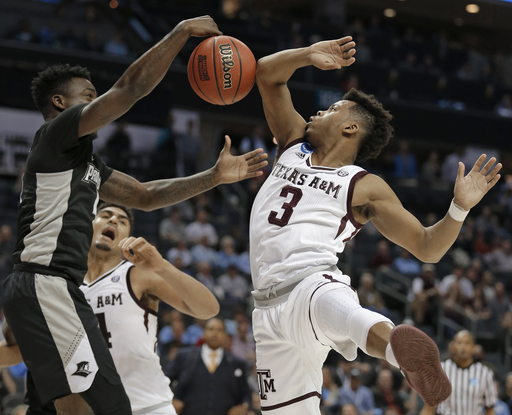 Texas A&M holds off Providence 73-69 in NCAA West 1st round