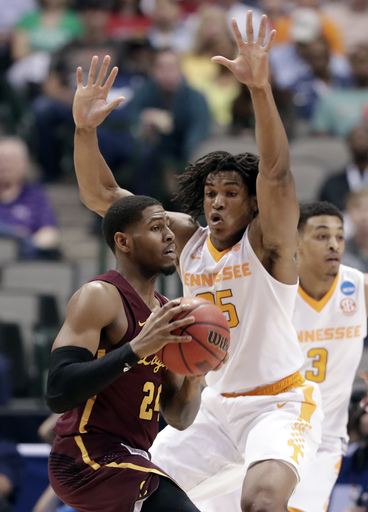 Prayer answered again: Loyola tops Tennessee on late jumper