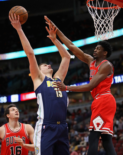 Jokic stars on "Serbian Heritage Night," Nuggets pound Bulls (Mar 21, 2018)