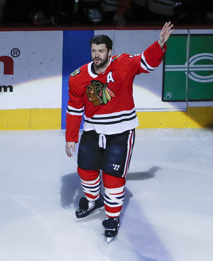 Blackhawks D Seabrook plays in 1,000th NHL game