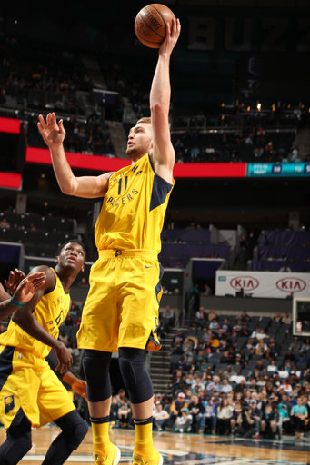 Sabonis scores career-high 30, Pacers beat Hornets 123-117