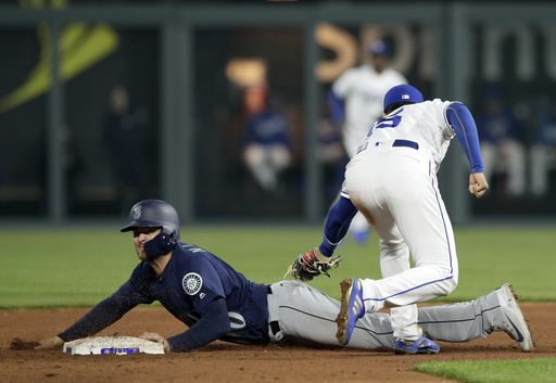 Hernandez solid, Mariners sharp in 8-3 win over Royals