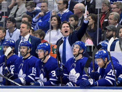 Bruins beat Maple Leafs 3-1 in Game 4