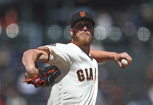 Hundley gets 4 hits, Giants beat Padres 9-4; Smith returns