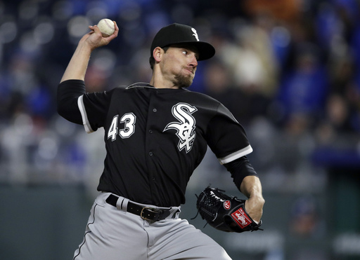 Farquhar visits with White Sox at ballpark