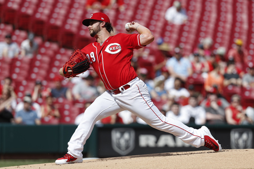 Castro has 3 RBIs again to help Marlins beat Reds 8-5