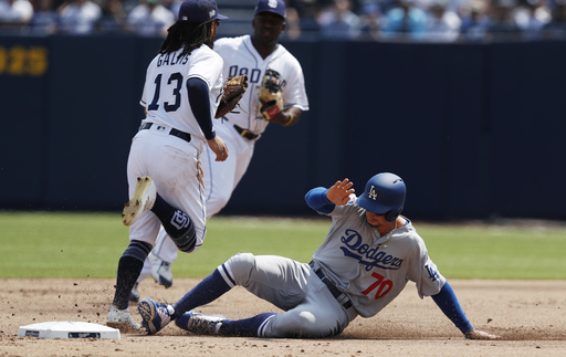 Hosmer homers again, Padres top Dodgers 3-0 in Mexico finale