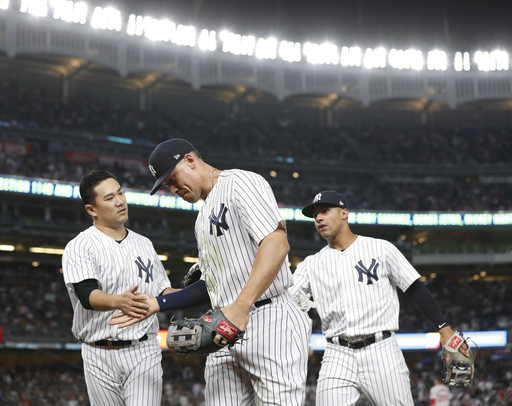 Gardner beats Kimbrel, Yanks rally to beat Red Sox again