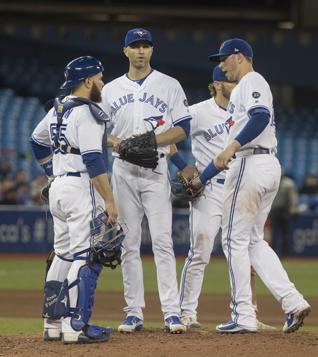 Seager hits 2 HRs, 1 a slam, Mariners beat Blue Jays 9-3