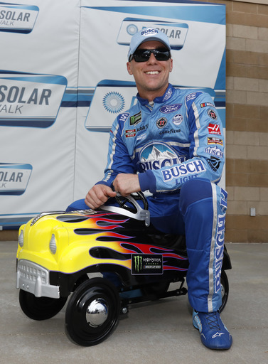 Harvick on pole at Kansas seeking fifth win this season