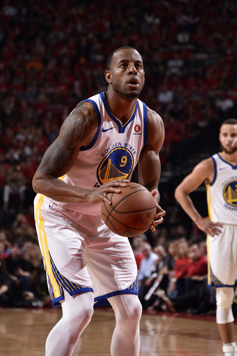 Warriors’ Andre Iguodala doubtful for Game 4 with sore knee