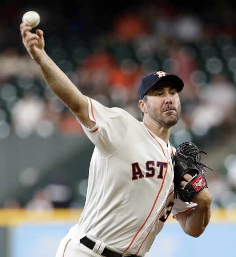 Verlander gets some run support as Astros top Giants