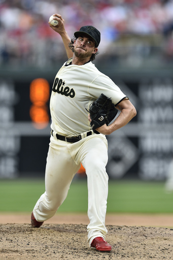 Phillies’ Nola pitching no-hitter thru 6 vs Blue Jays