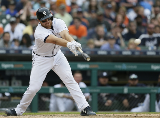Tigers score three in the eighth to beat Blue Jays 7-4