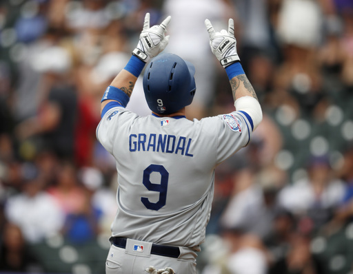 Dodgers rally in 9th to beat Rockies, 10-7