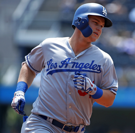 Pederson homers twice, Dodgers hold off Pirates 8-7