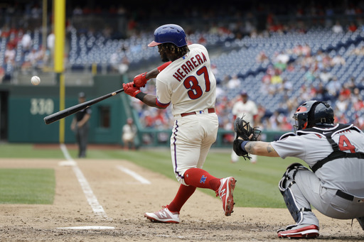 Herrera’s solo homer lifts Phils to 4-3 win over Cardinals