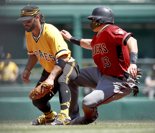 Buchholz cruises before injury, Diamondbacks top Bucs 3-0