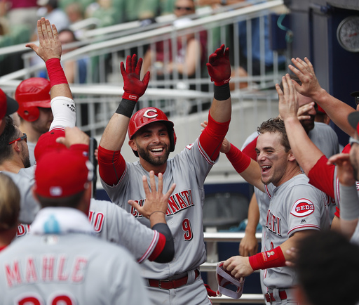 Reds stay hot with 6-5 win over Braves