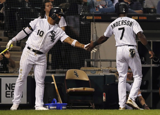 Shields goes 7 scoreless innings as White Sox beat Twins 6-1