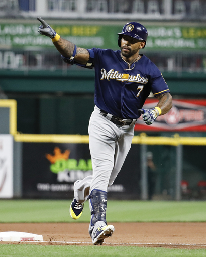 Thames homers, benches clear as Brewers beat Reds 6-4