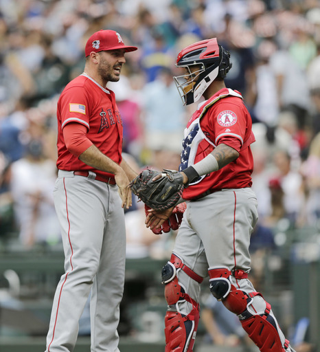 Calhoun homers, Angels end Mariners’ streak with 7-4 win