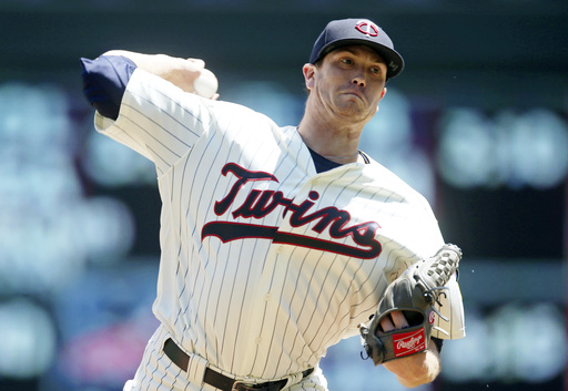 Gibson in control, leads Twins past woeful Orioles