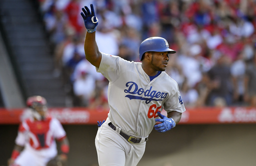 Dodgers RF Puig lands on DL with an oblique strain