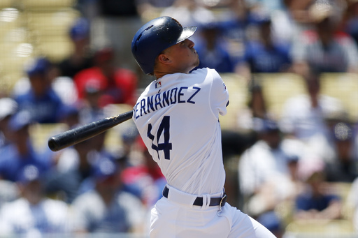 Hernandez hits Dodgers’ 129th homer in 5-3 win over Angels