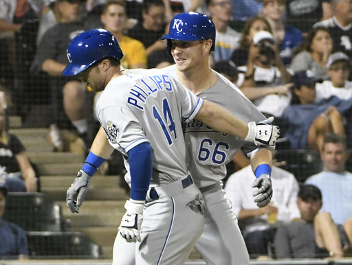 O’Hearn homers as Royals beat White Sox 4-2