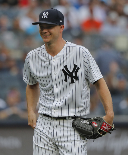 Lynn replaces Gray in Yanks’ rotation as Happ goes on DL