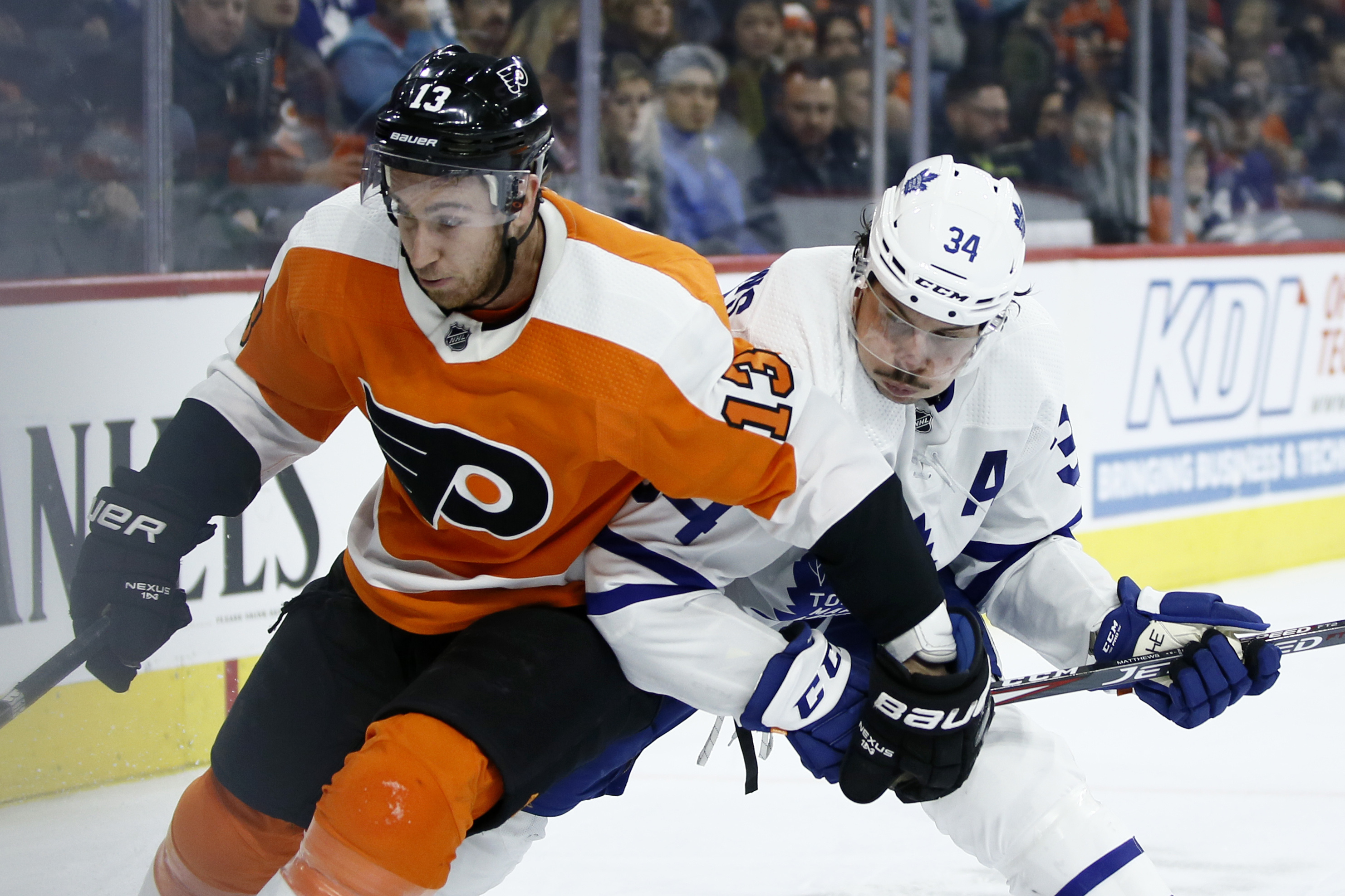 Giroux, Flyers beat Maple Leafs 6-1 for 5th straight win