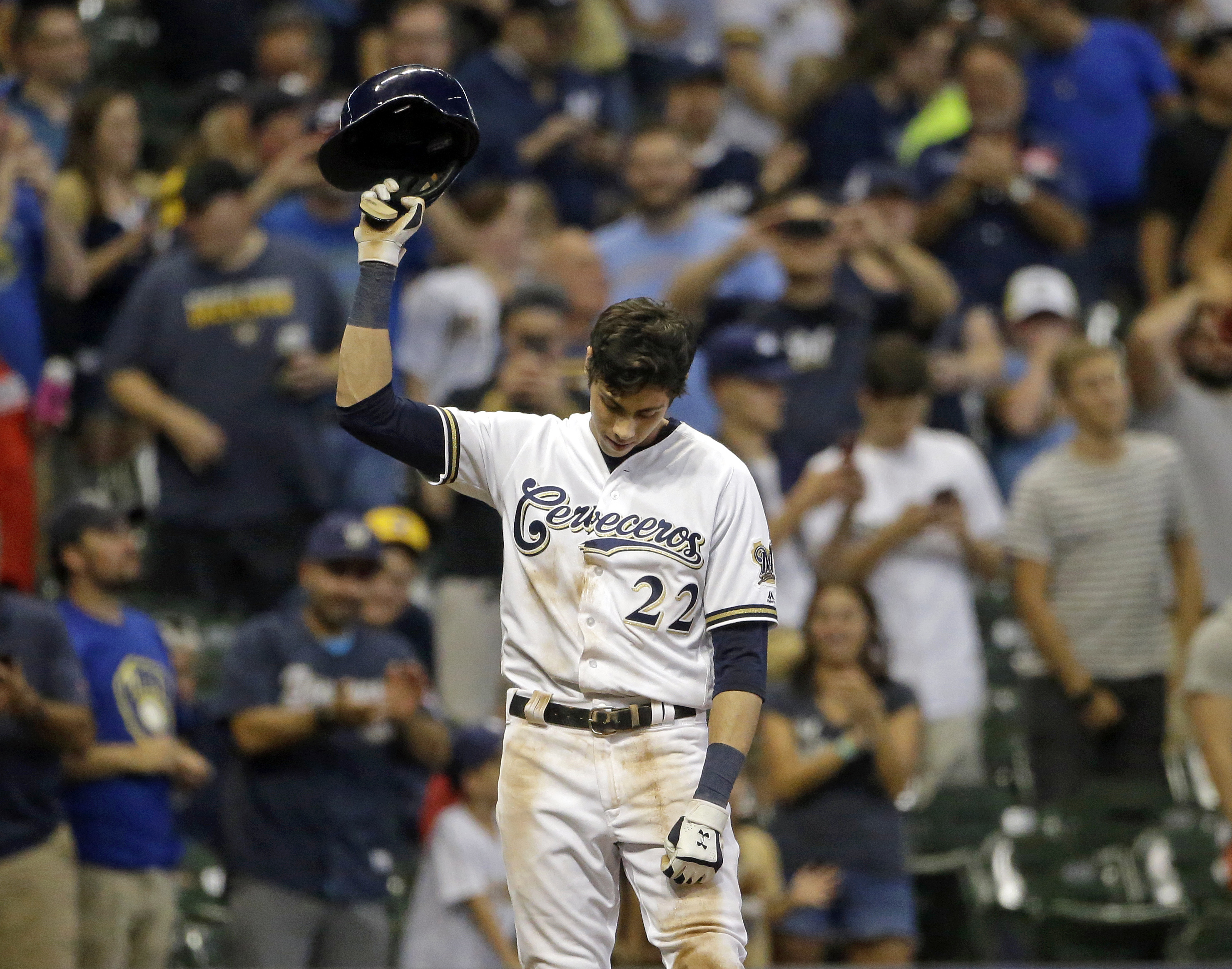 Yelich propels Brewers with 2nd cycle in 3 weeks vs Reds