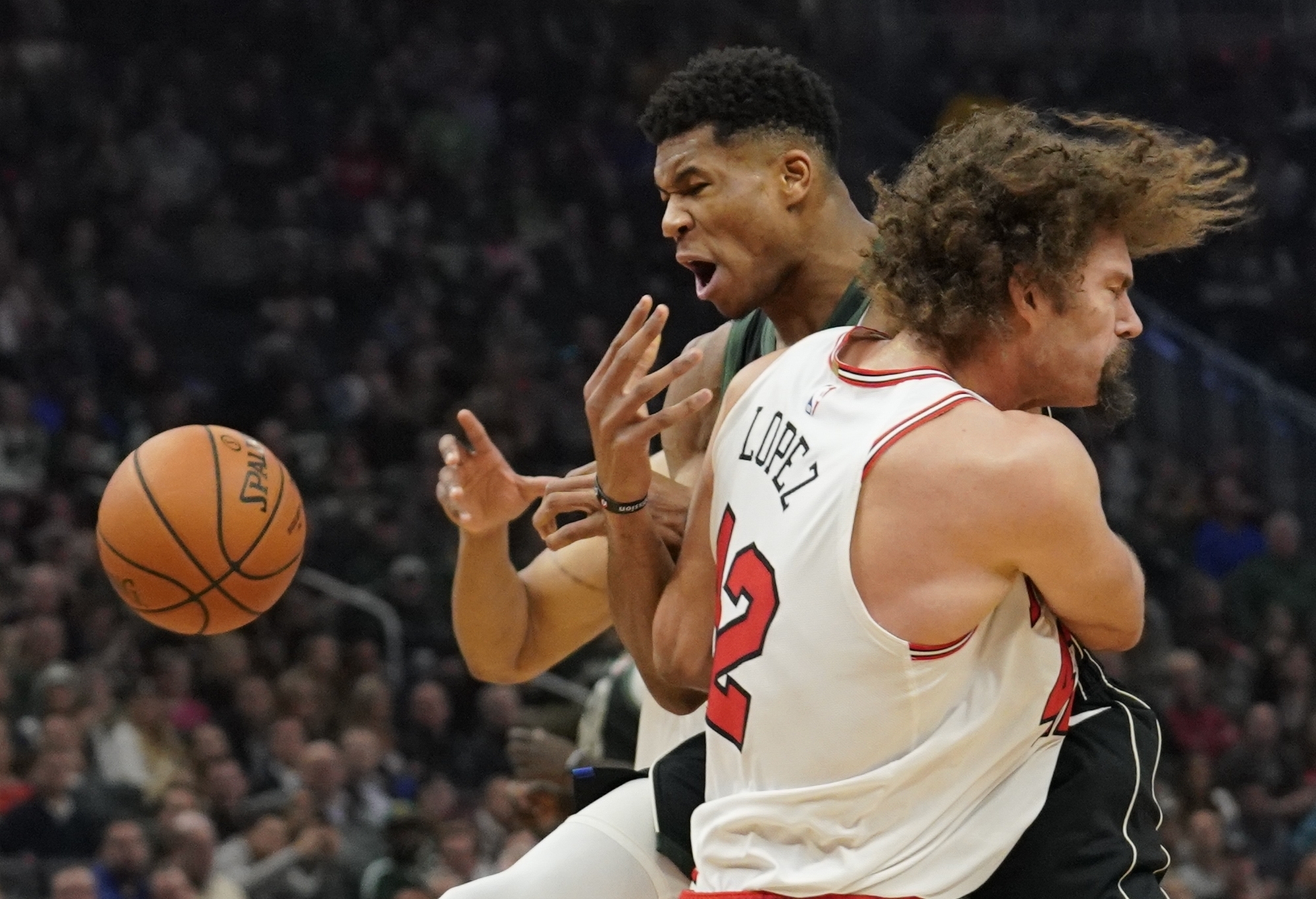 Bucks use huge second half to rout Bulls 123-114