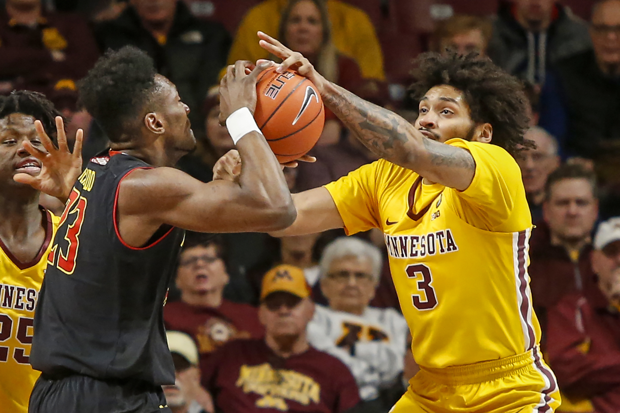 Cowan, Maryland rally on road past Minnesota 82-67