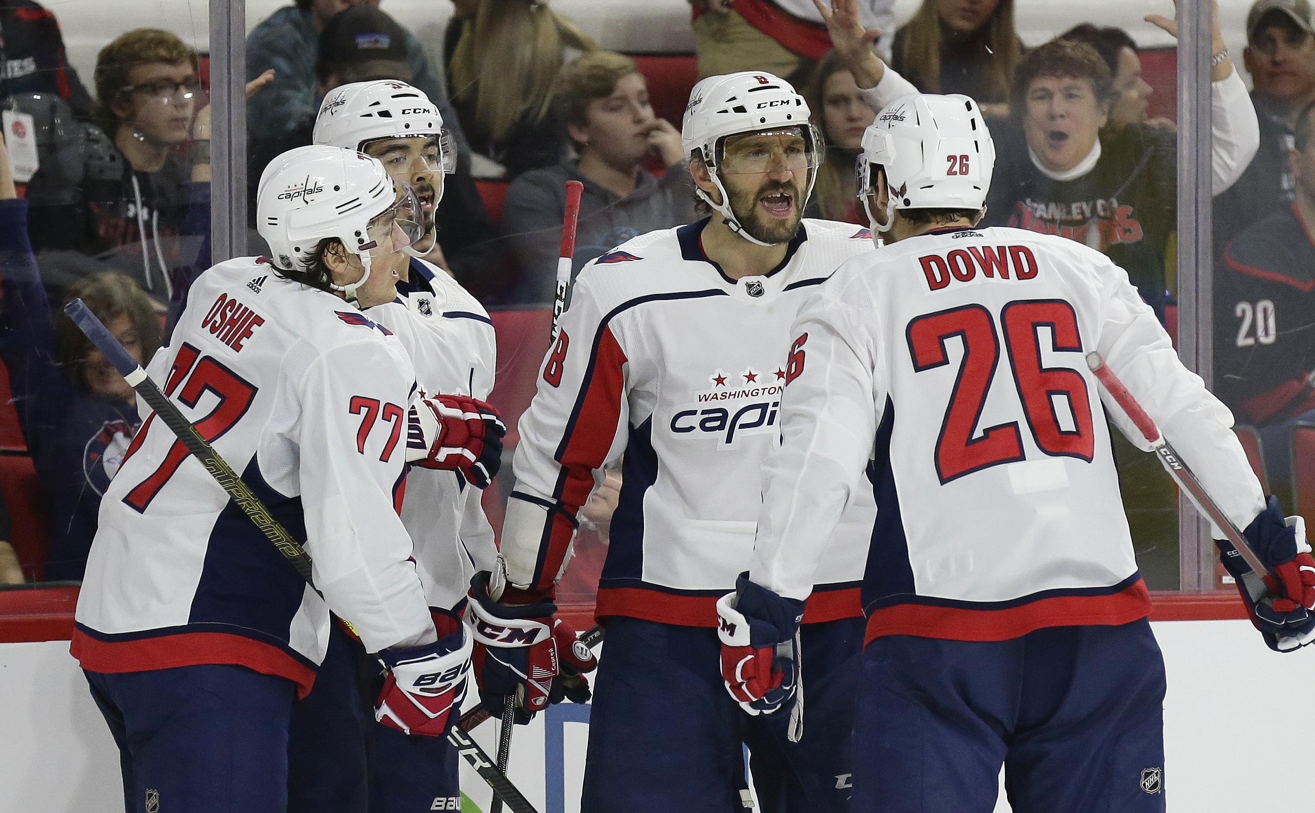 Ovechkin nets 2nd straight hat trick, Caps top Canes in SO