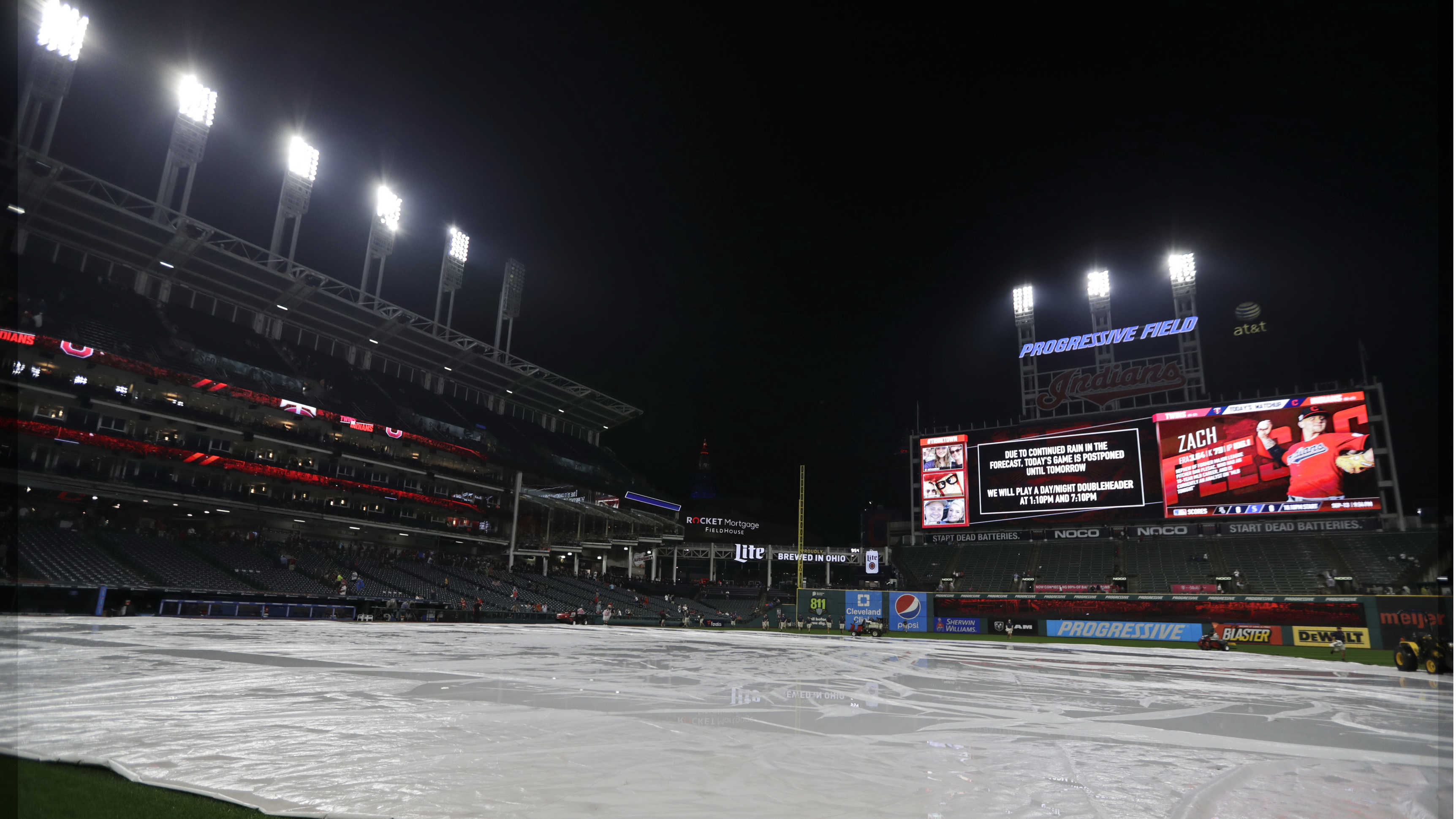 LEADING OFF: Twins-Indians play 2; Greinke starts for Astros