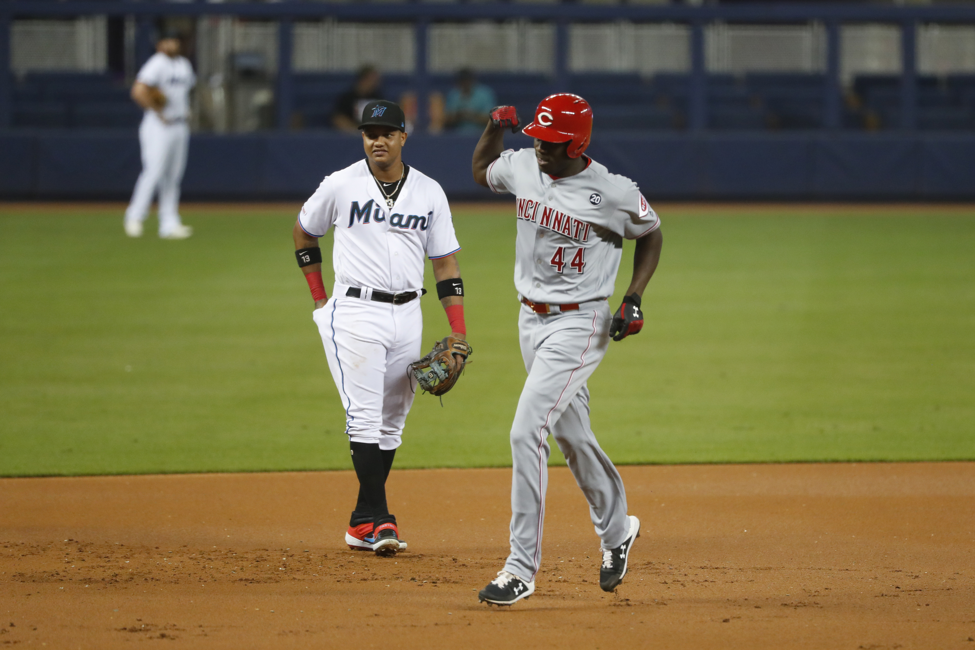 Aquino's 13th HR in month ties rookie mark, Reds top Marlins