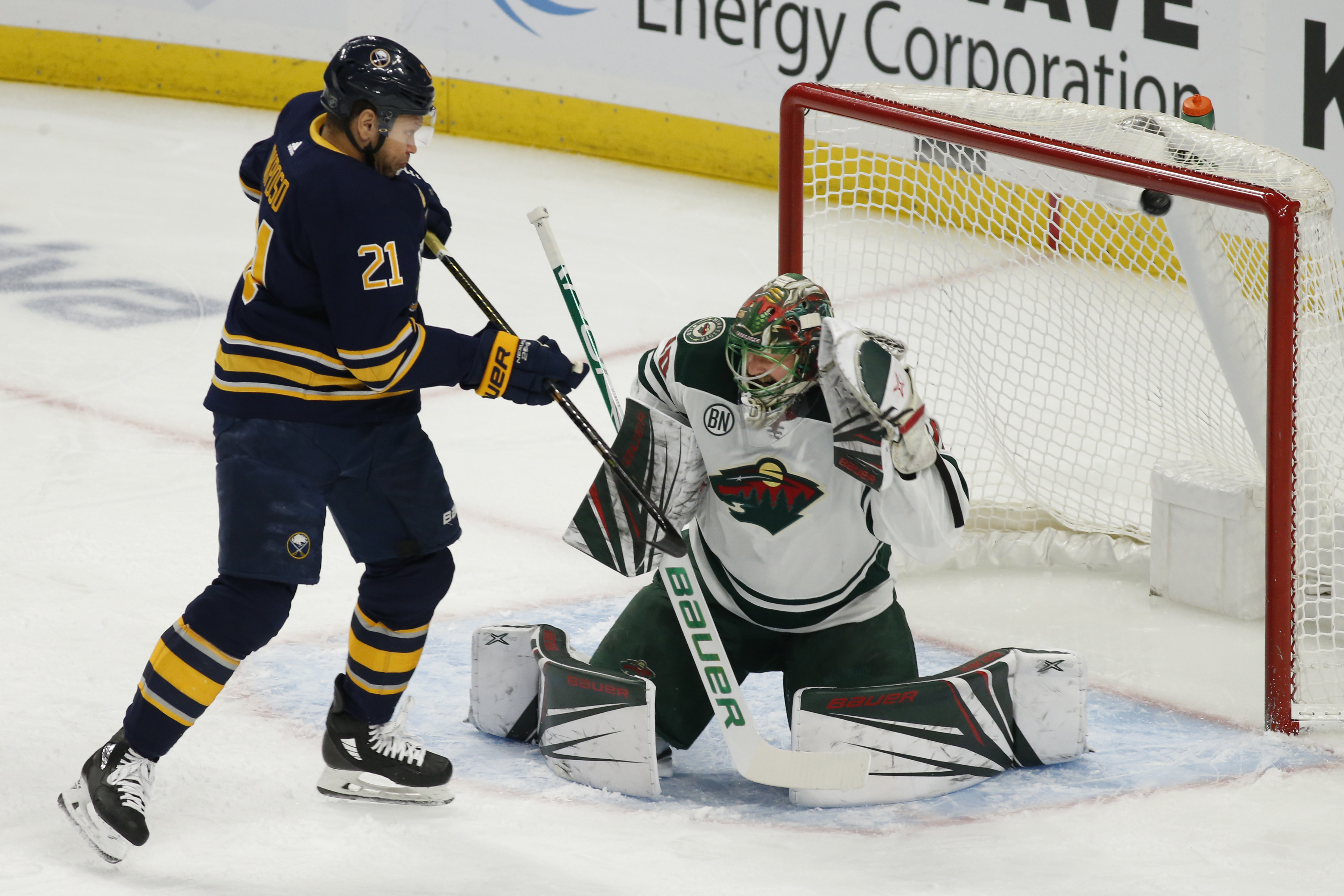 Reinhart scores to give Sabres 5-4 shootout win over Wild