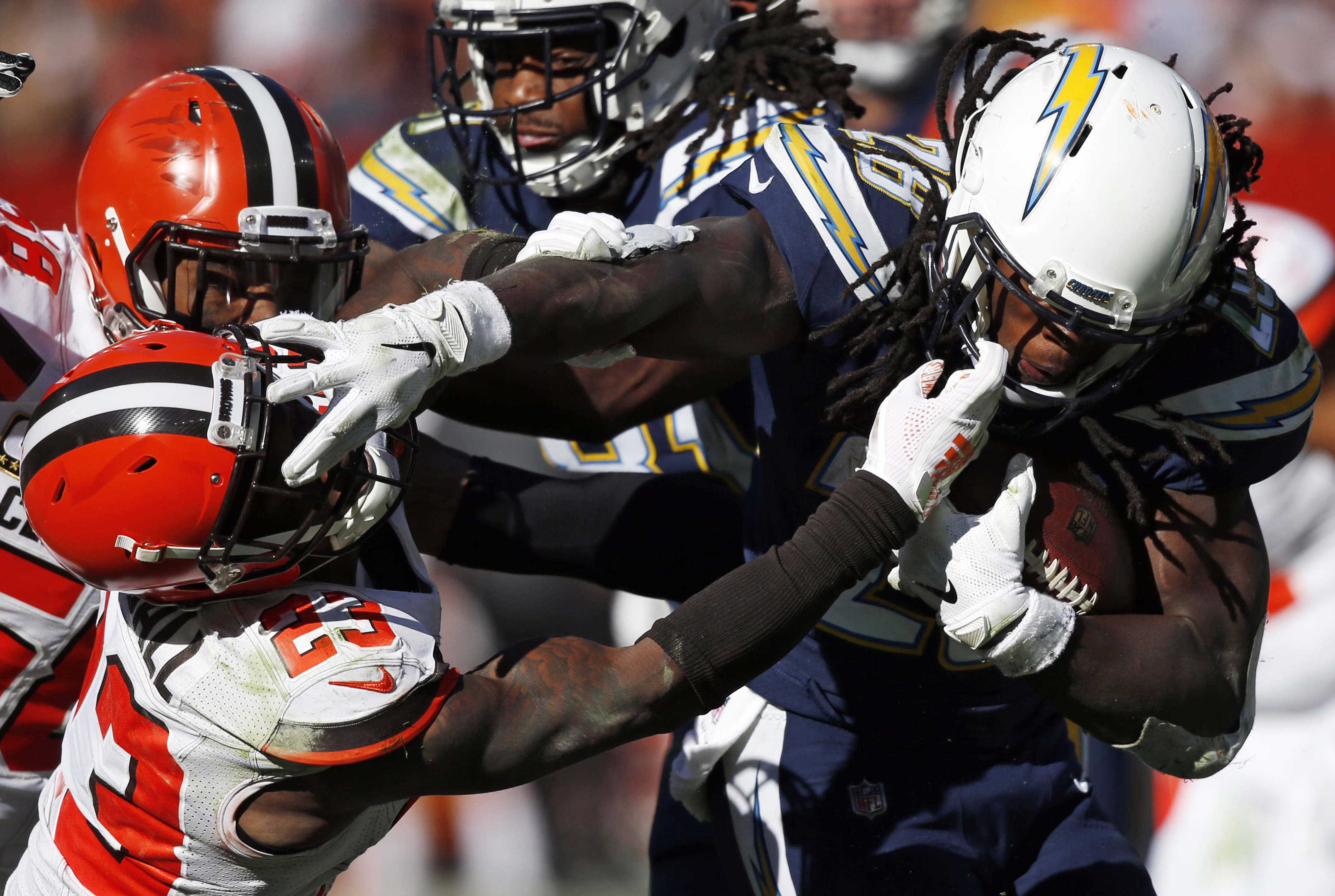 Chargers romp over Browns on first stop of London trip