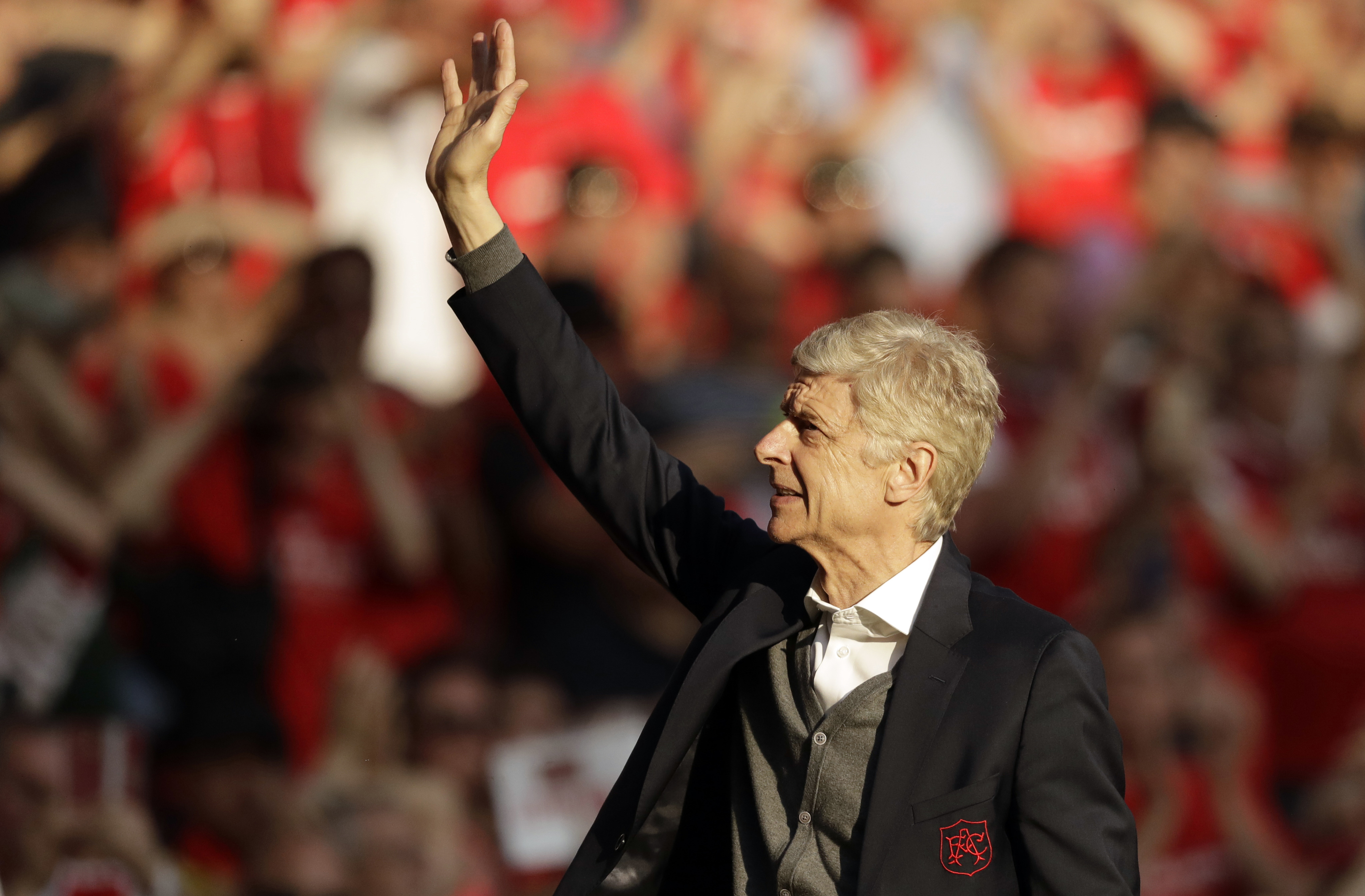 Liberia President Weah honors his former coach Wenger