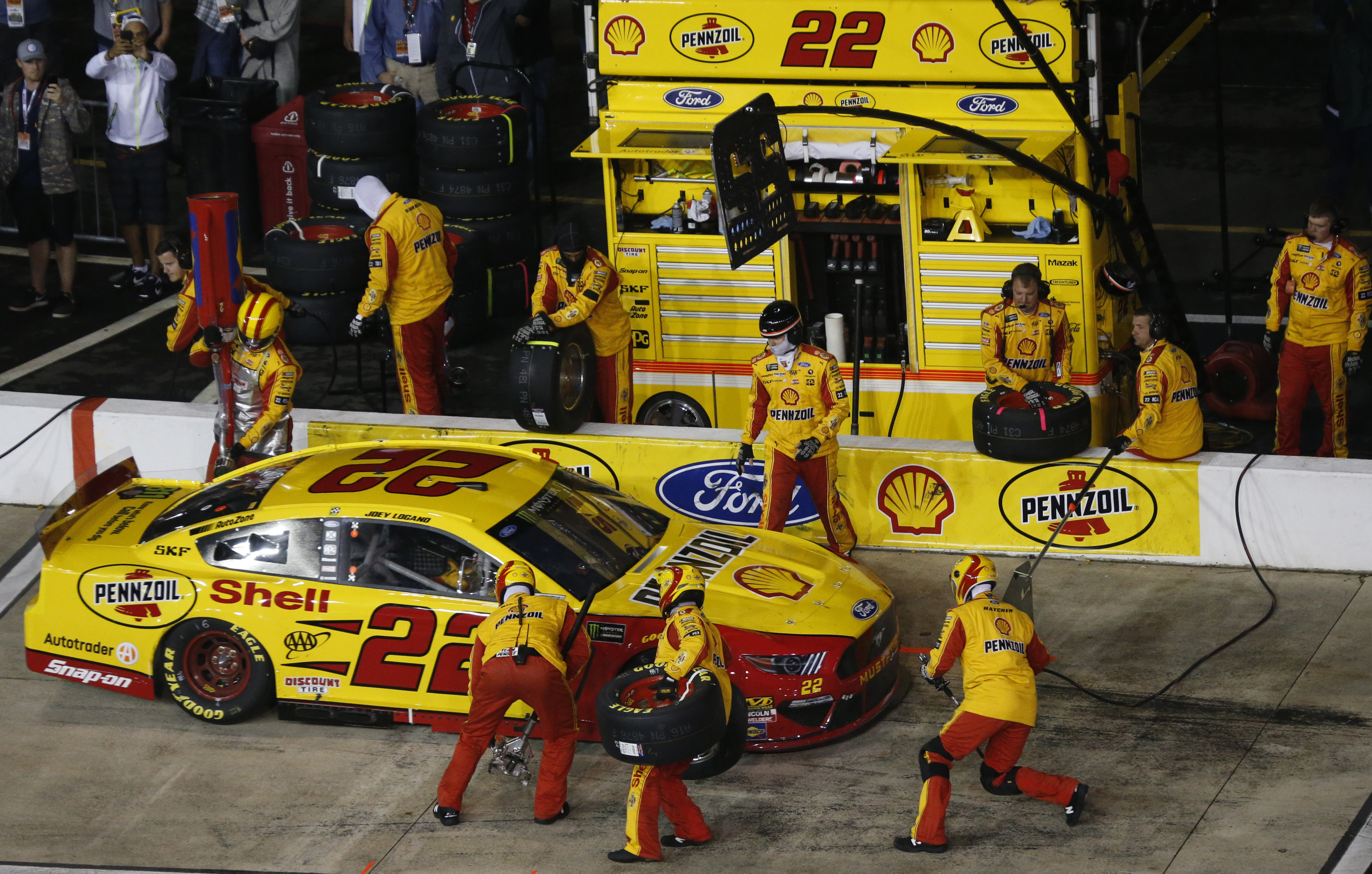 The Latest: Busch grabs early lead at Richmond Raceway