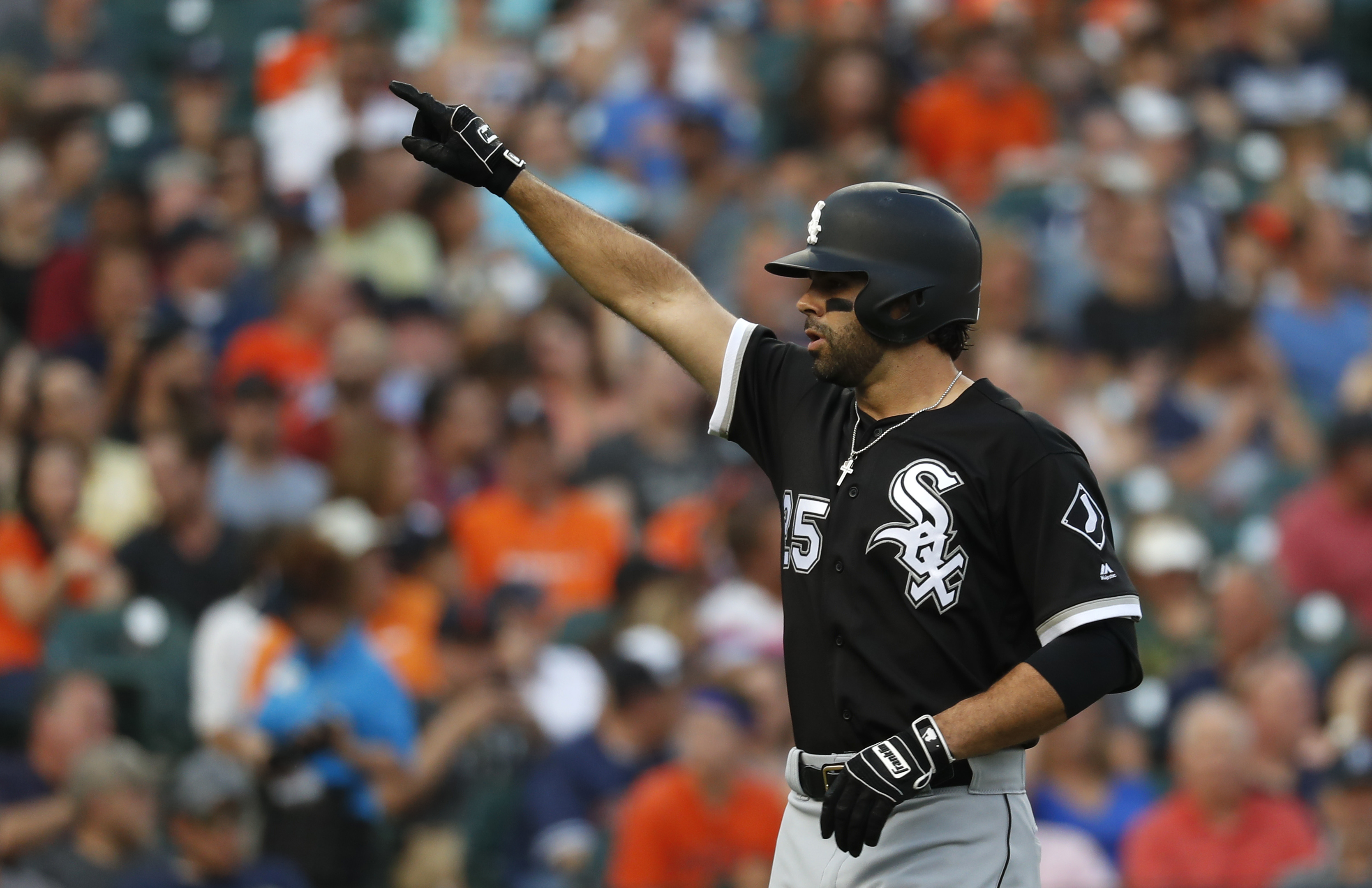 LaMarre’s hometown homer helps White Sox beat Tigers, 6-3