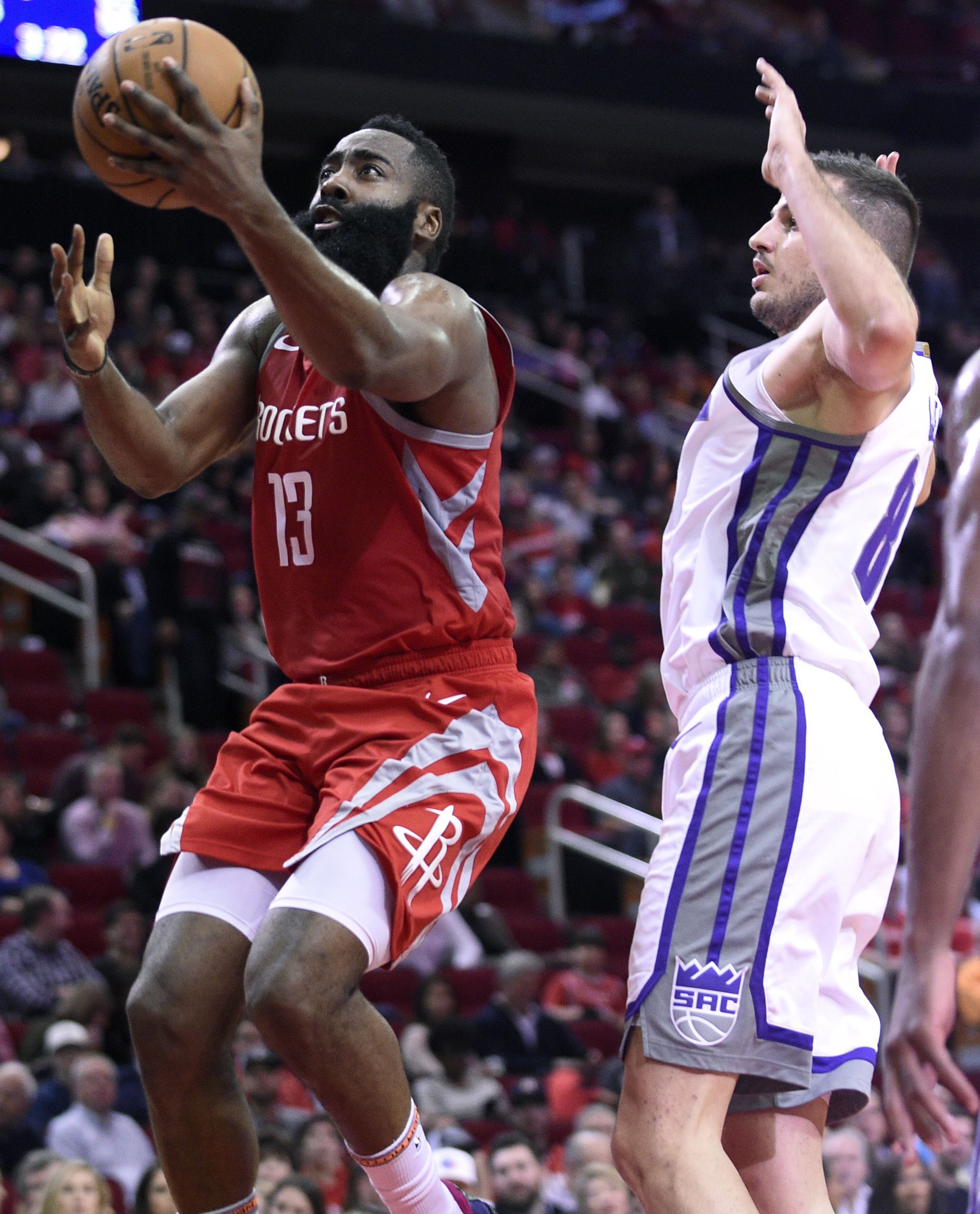 Harden nets 34, Rockets win 4th straight 132-112 over Kings