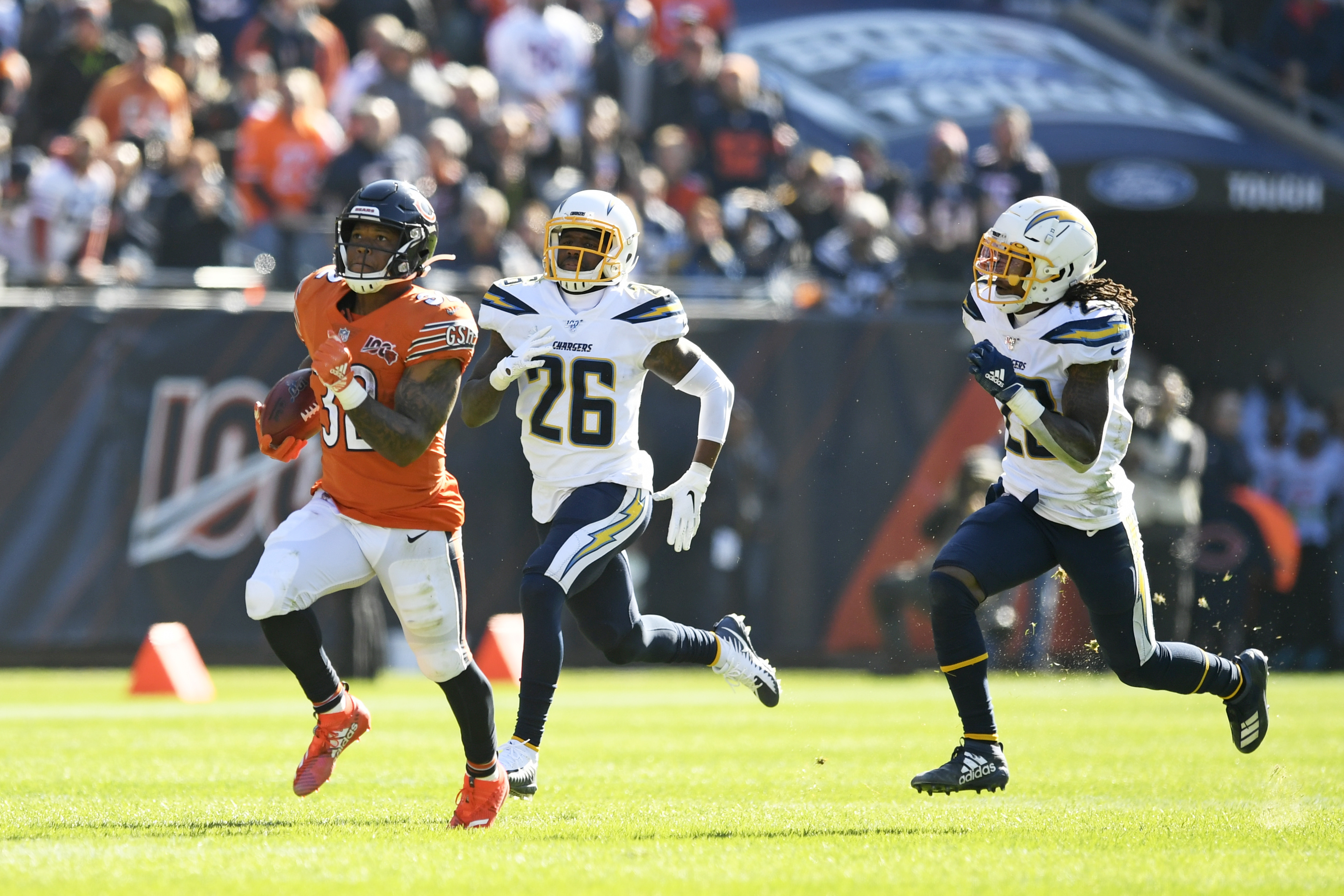 Rivers, Chargers beat Bears 17-16 after Pineiro misses FG