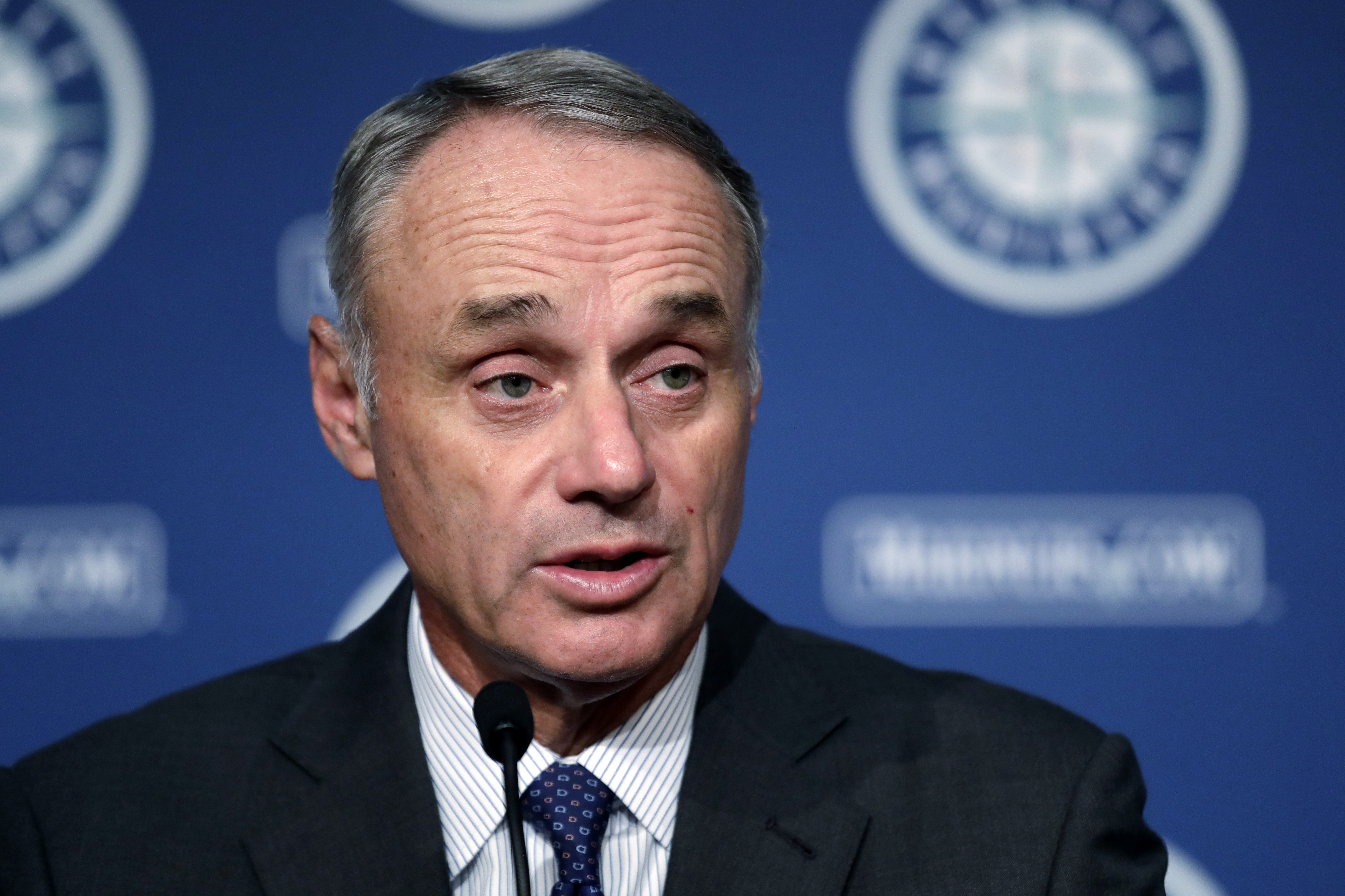 Manfred doesn't expect protective nets to change in season